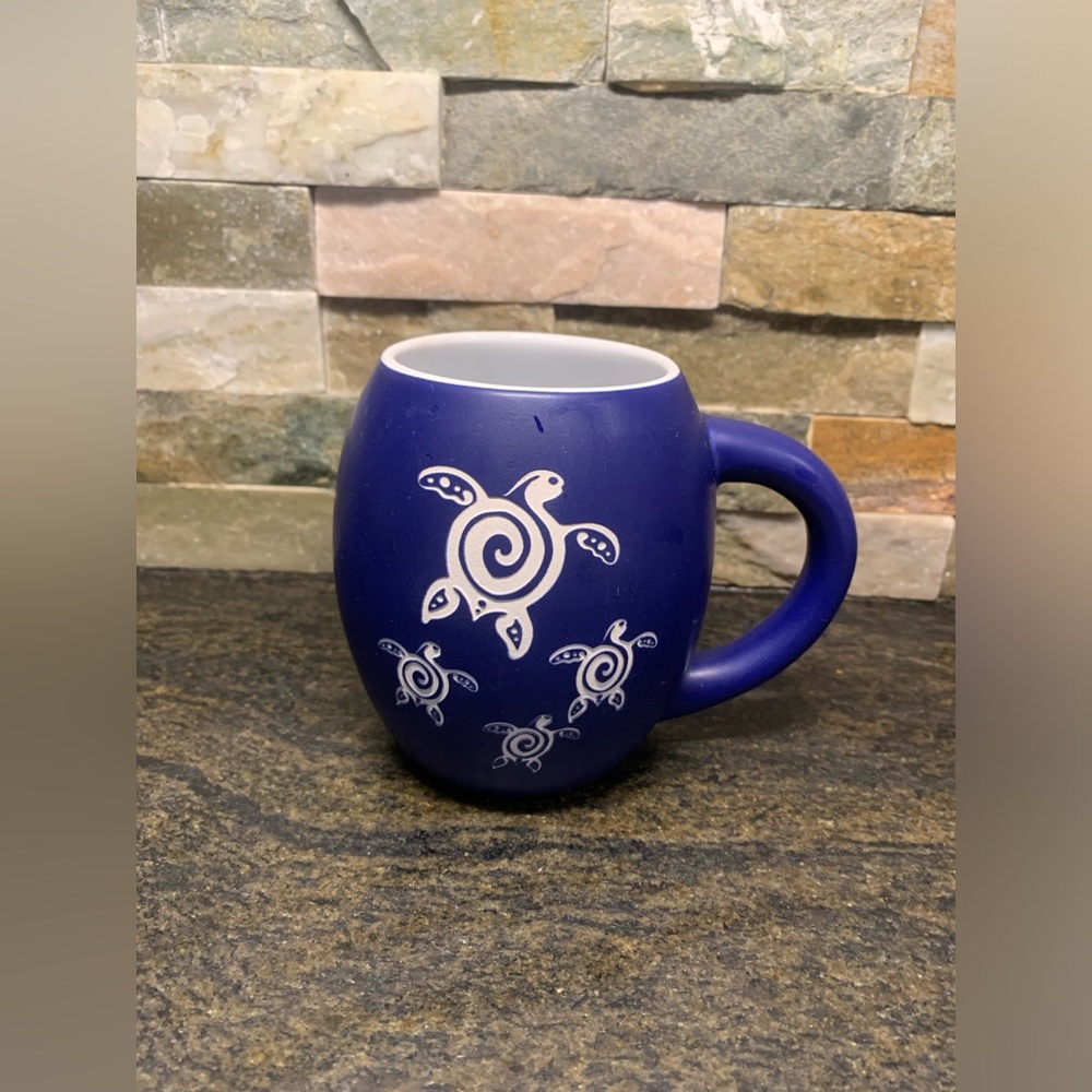 RIPLEYS AQUARIUM | Blue and White Sea Turtles Mug